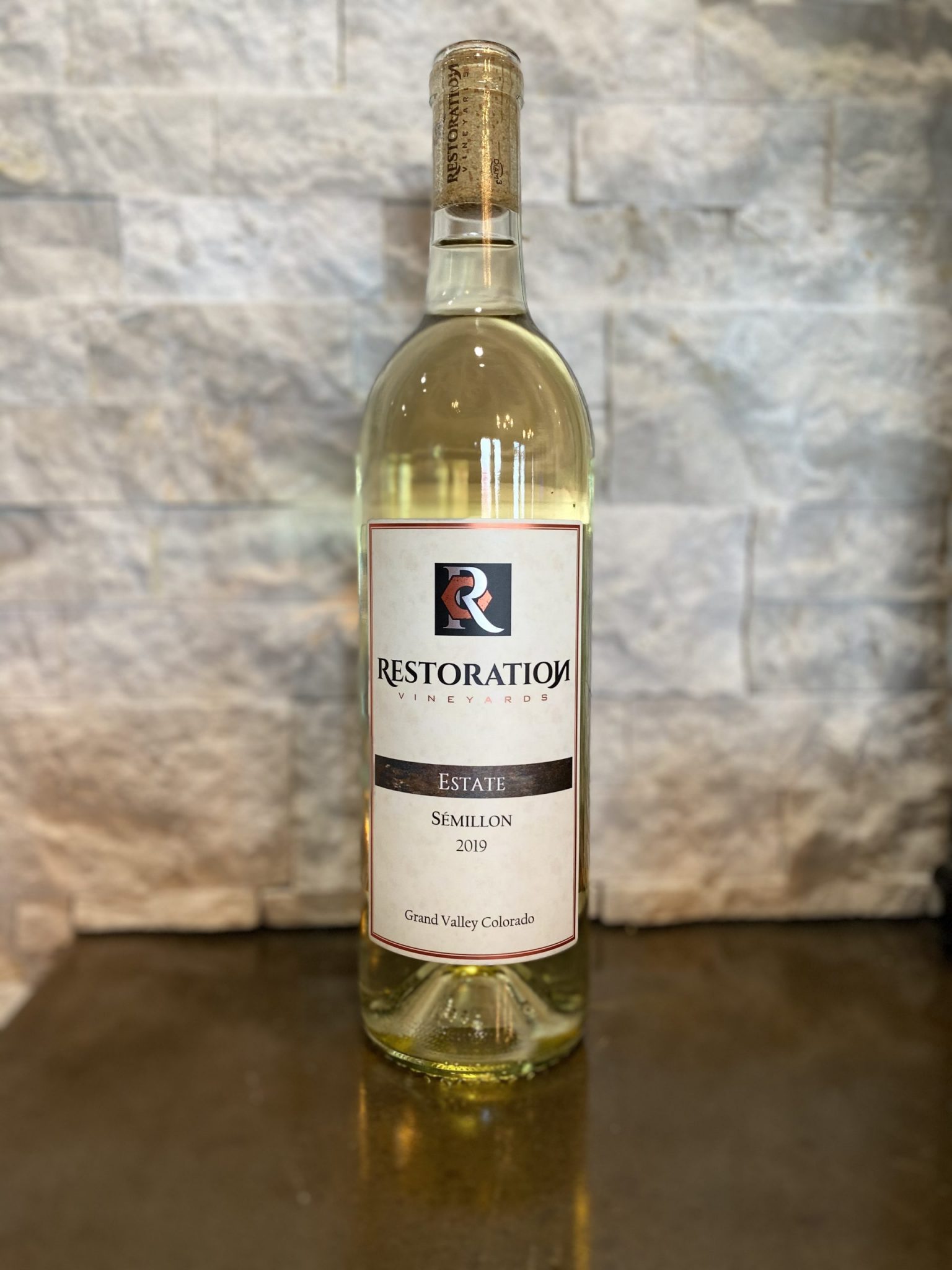 20200922_200717596_iOS Semillon 2016